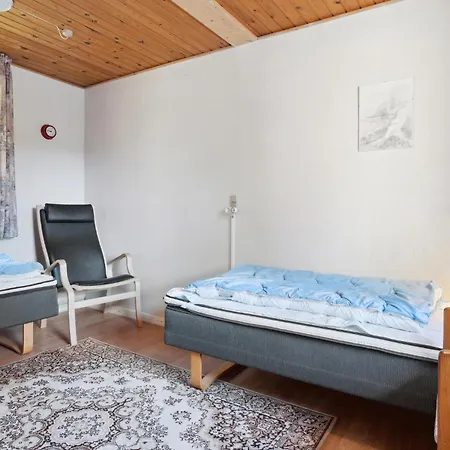 Holiday home Three-bedroom In